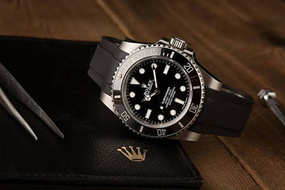 Rolex Oyster Perpetual Submariner Date - Trendy Crate Pk